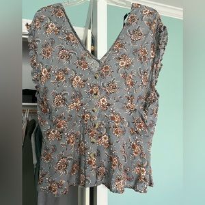 American Eagle Floral Button Blouse